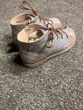 Children’s shoes hand crafted in Spain. Manuela de Juan